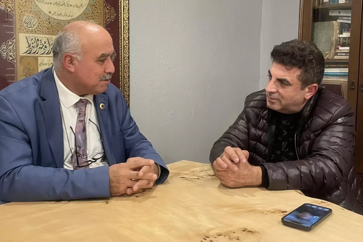 Tarih ve dram iç içe! Cafer Vayni 'Madam Rıza Nur'u Recep İncecik'e anlattı