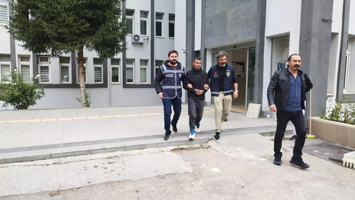 Tokat'ta Dolandırıcılık: Polis Taklidiyle 1.5 Milyon Liralık Ziynet Eşyası Çalındı