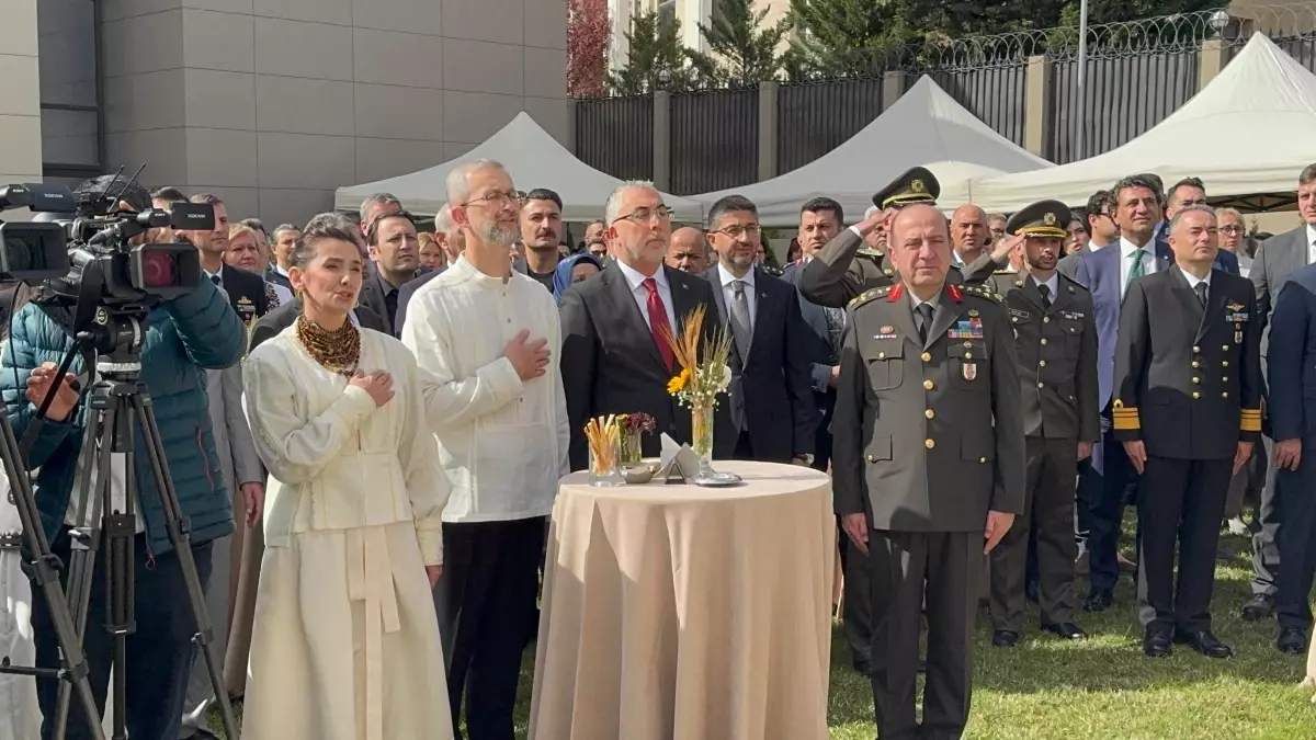 Ukrayna'nın bağımsızlık günü Ankara'da kutlandı