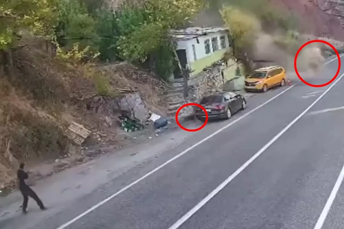 2 kişinin öldüğü yerde kaydedildi! 'Kaç' uyarısıyla kurtuldu