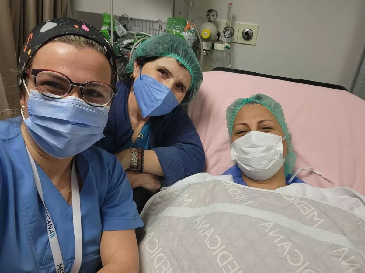 Erken Teşhisle Meme Kanserini Yenen Hemşire, Kontrollerin Önemine Dikkat Çekti