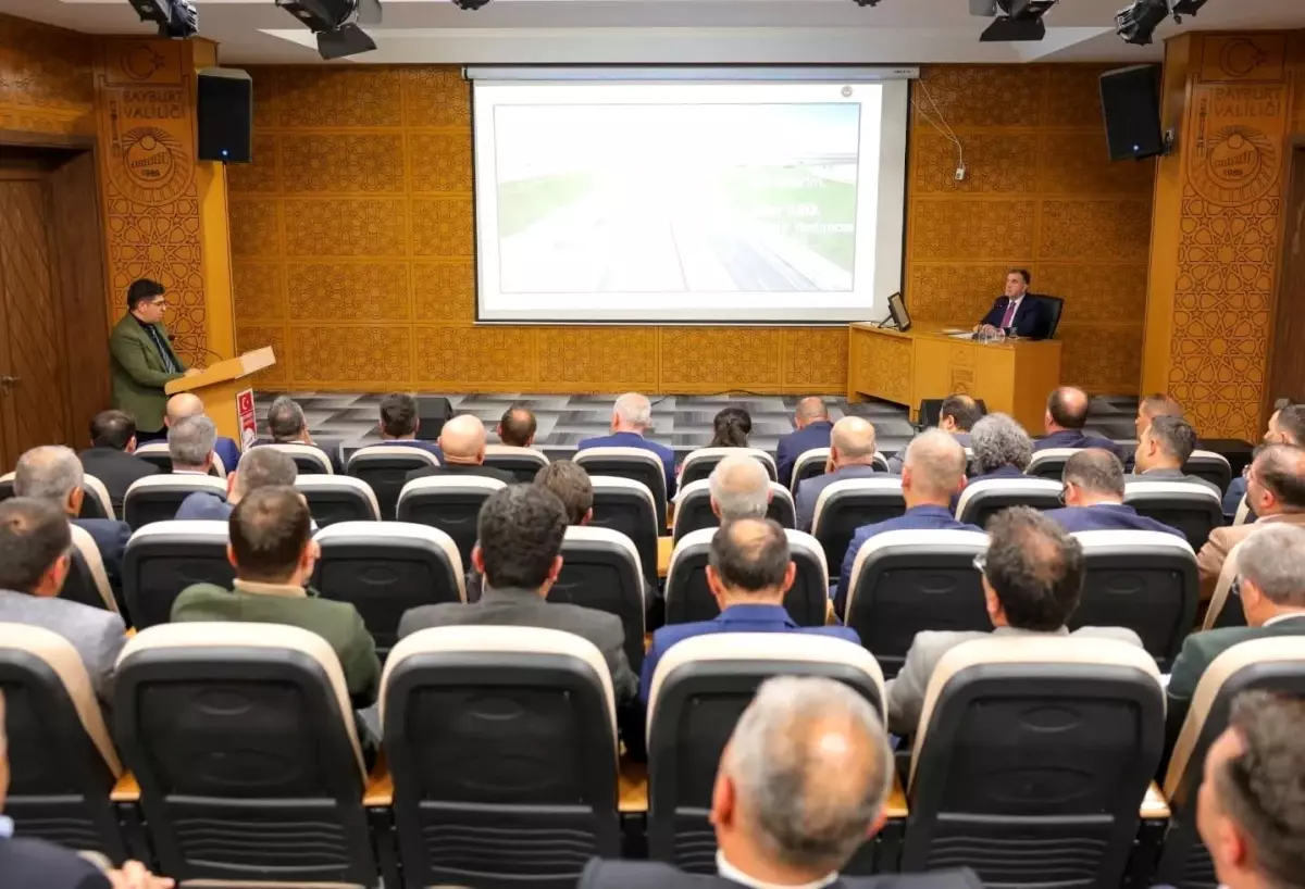 Bayburt'ta Kamu Yatırımları ve Projeleri Ele Alındı