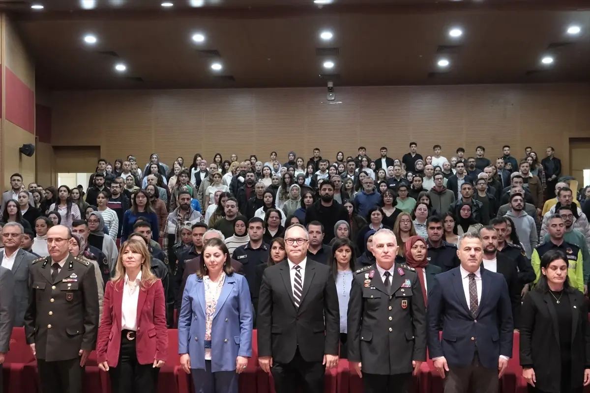 Hitit Üniversitesi'nde İdari Tarih Konferansı