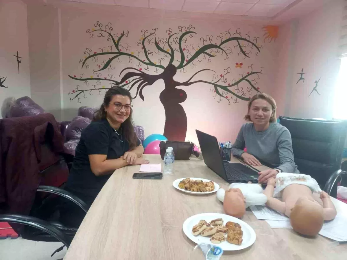 Düzce'de Gebe Okulu ve Bebek Akademisi Eğitimleri Devam Ediyor