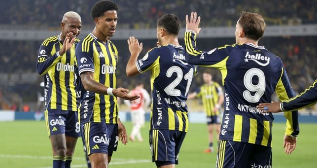 Fenerbahçe Şampiyonlar Ligi maçını hangi kanal şifresiz veriyor? Fenerbahçe Stuttgart maçı hangi kanalda? Fenerbahçe Stuttgart maçı CANLI izle! Fenerbahçe Şampiyonlar Ligi maçını hangi kanal şifresiz veriyor? Fenerbahçe Stuttgart maçı hangi kanalda? Fenerbahçe Stuttgart maçı CANLI izle!