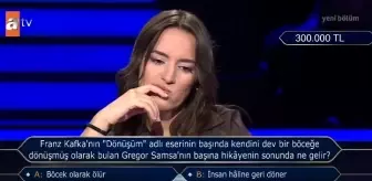 Franz Kafka'nın 'Dönüşüm' adlı eserinin başında kendini dev bir böceğe dönüşmüş olarak bulan Gregor Samsa'nın başına hikâyenin sonunda ne gelir?