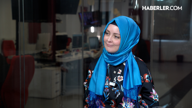 Hatice Kübra Tongar: Bağırmak da şiddettir, sesin desibeli arttığında beyin bunu tehdit olarak algılar Hatice Kübra Tongar: Bağırmak da şiddettir, sesin desibeli arttığında beyin bunu tehdit olarak algılar