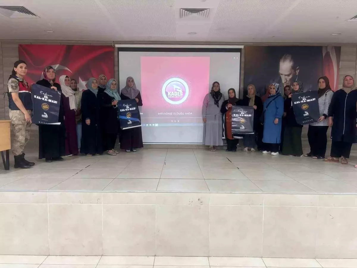 Gaziantep'te Kadın Acil Destek Uygulaması 895 Kadına Yüklendi