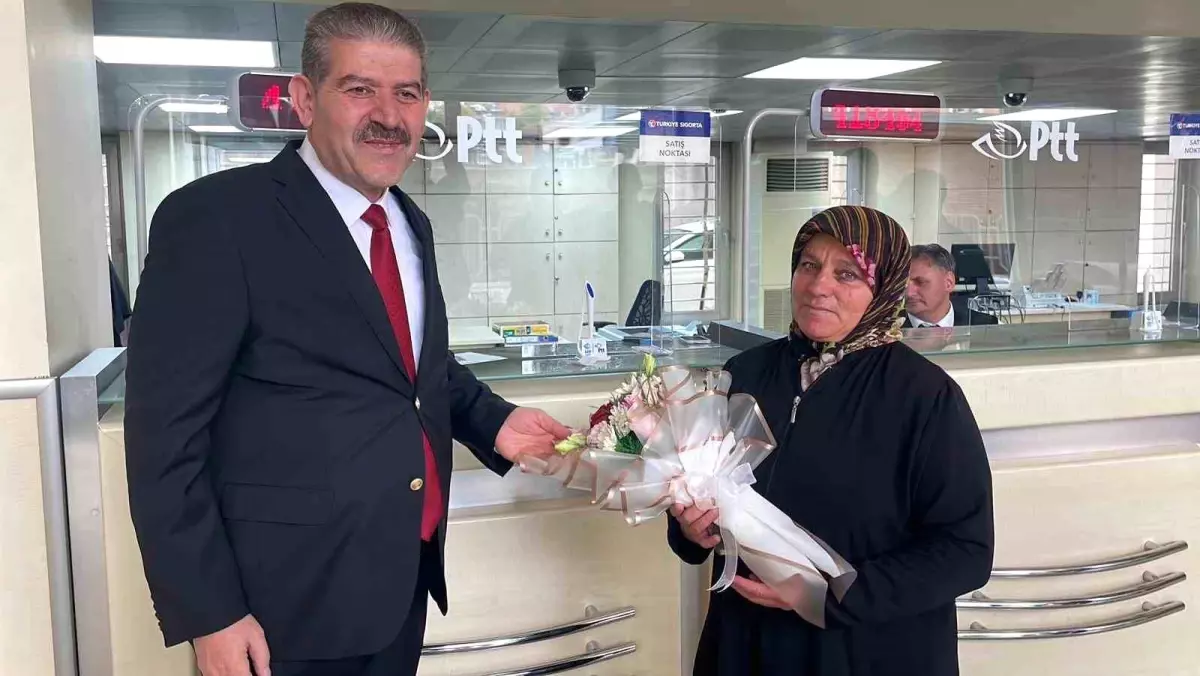 PTT'nin 185'inci Yıl Dönümünde 185'inci Müşteri Ödüllendirildi