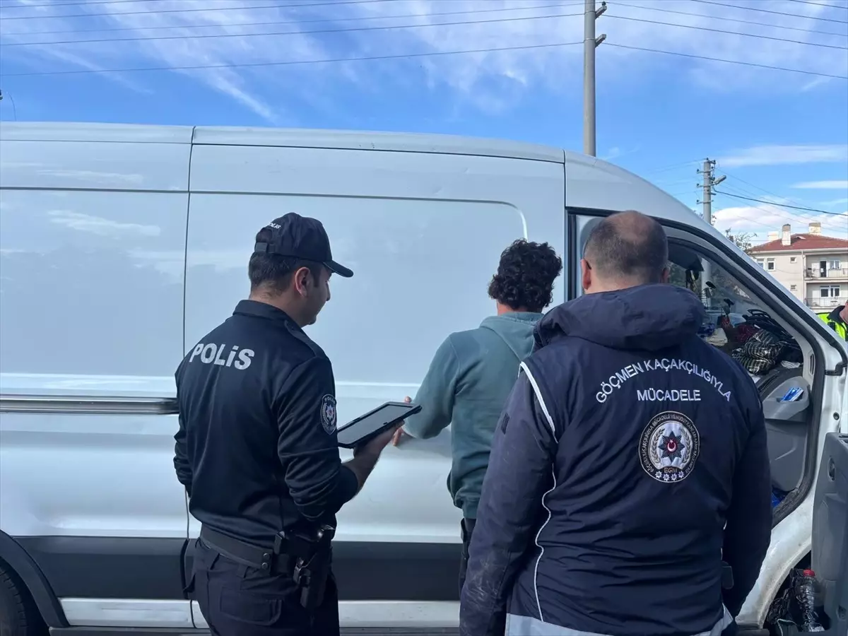 Kırşehir'de 8 Düzensiz Göçmen Yakalandı