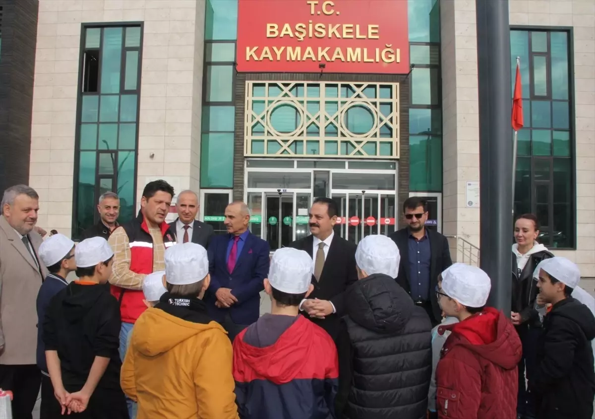 Başiskele'de Zeytin Hasadı Öğrencilerle Gerçekleşti