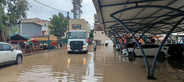 The situation in Foça, hit by the flood, is getting worse: May God help us