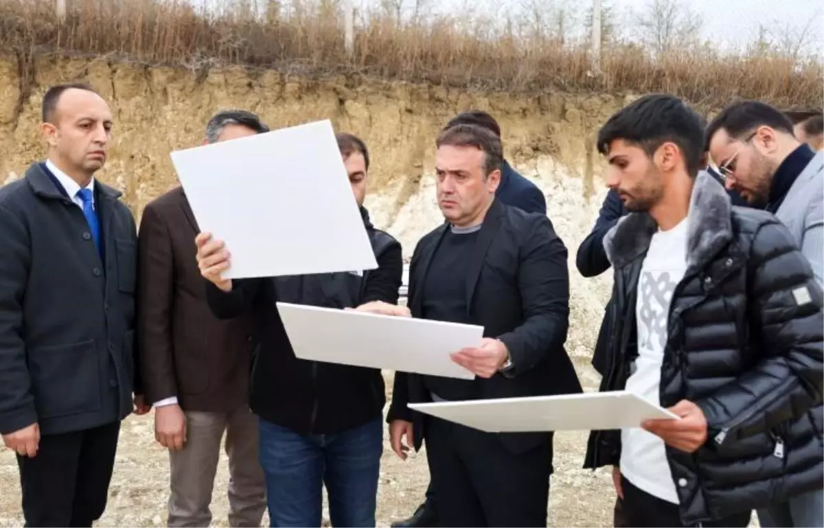 Bilecik'te Ertuğrulgazi Devlet Hastanesi İnşaatında İnceleme