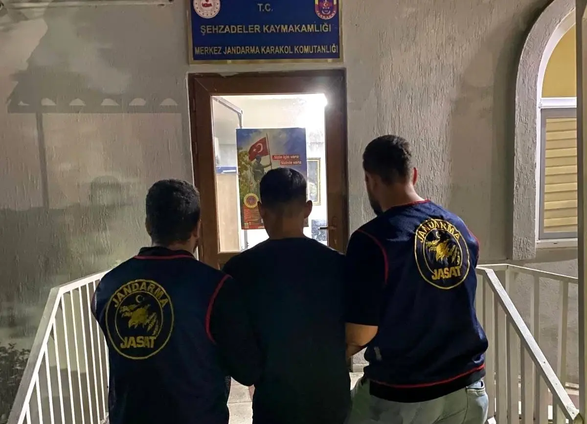Firari Hükümlü Manisa'da Yakalandı