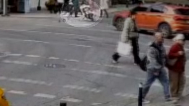 The moment famous actress İrem Helvacıoğlu and her baby escaped death is on camera