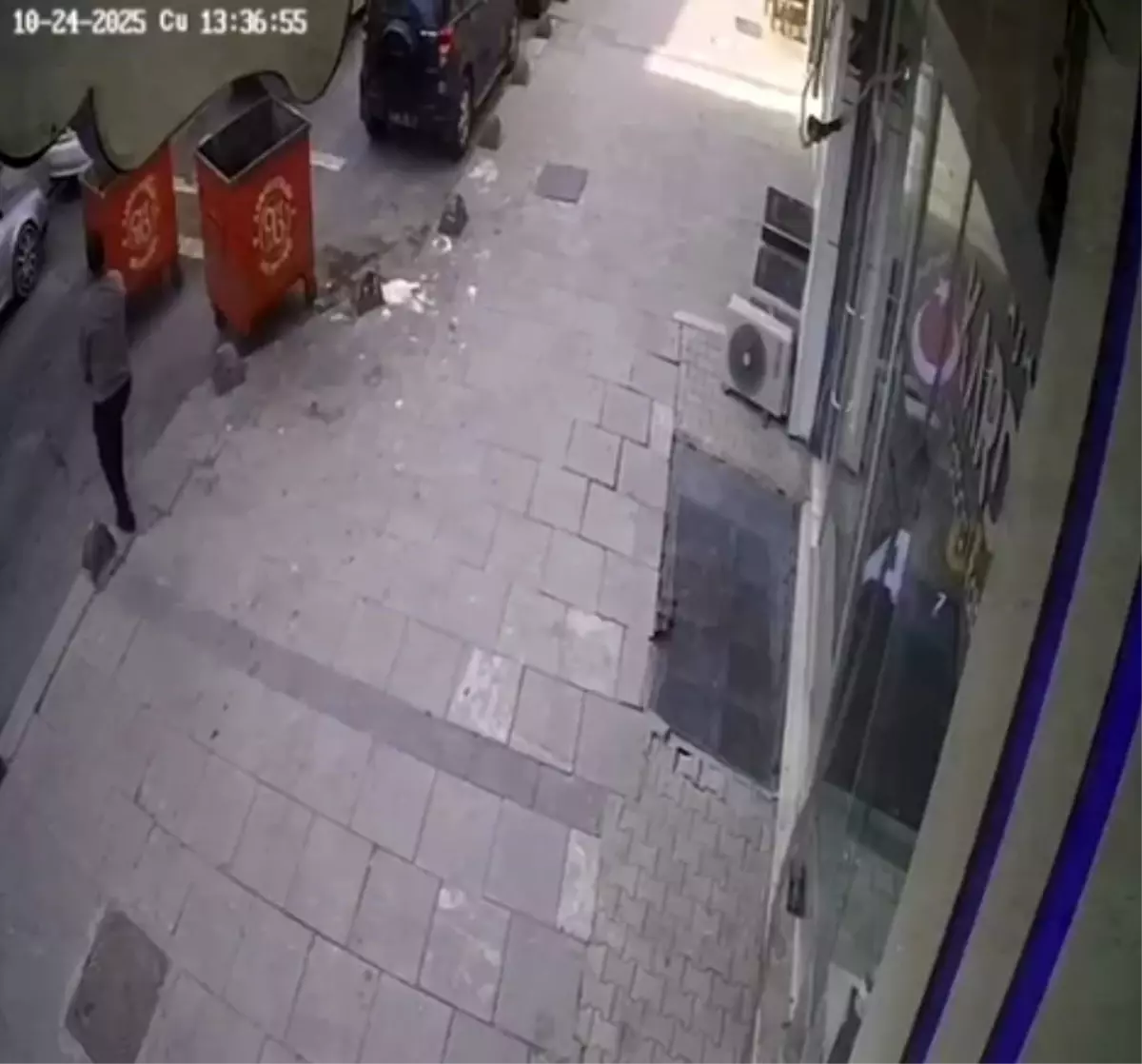 İstanbul'da Fırtına Zor Anlar Yaşattı