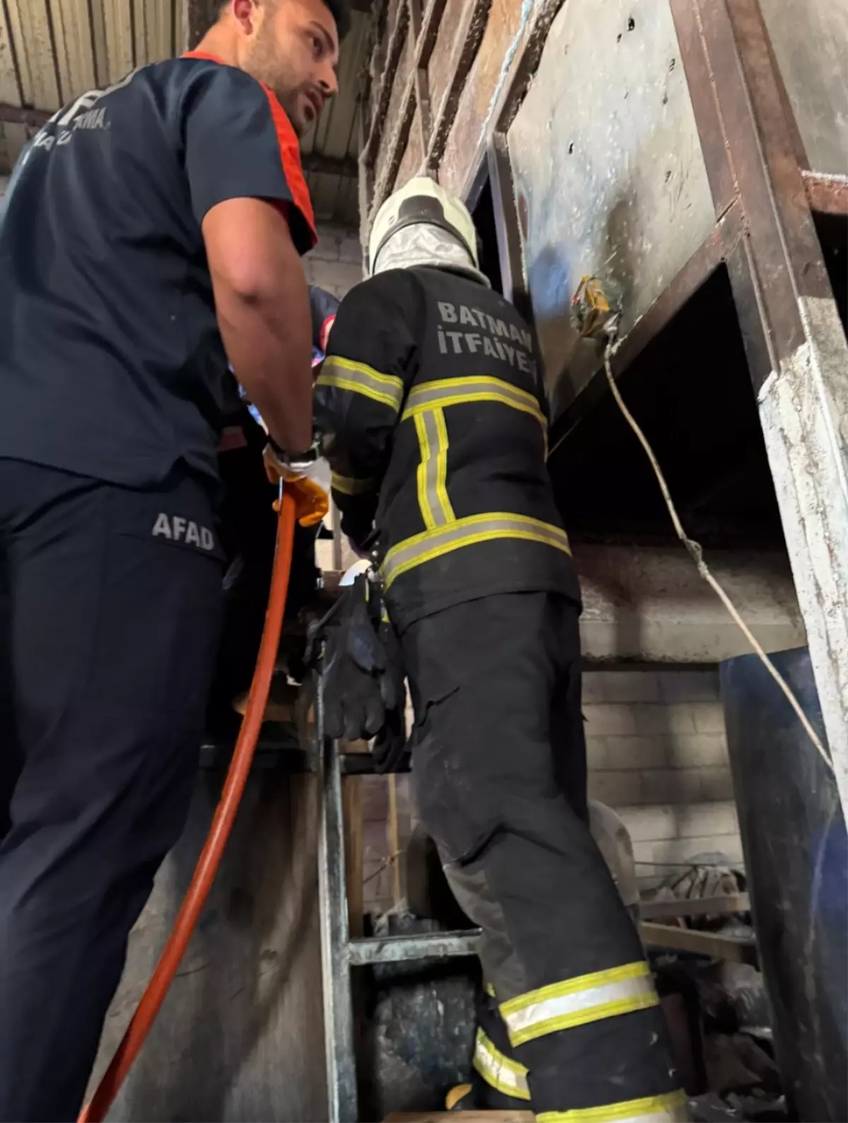 Geri Dönüşüm Fabrikasında İş Kazası: Bir Çalışan Ağır Yaralandı