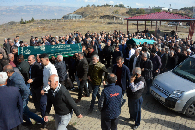 He carried the coffin of his mother, who was killed by his father