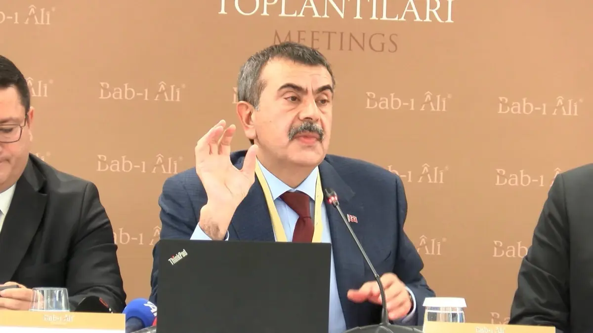 Milli Eğitim Bakanı Tekin, Yapay Zeka Destekli Eğitim Projesini Duyurdu