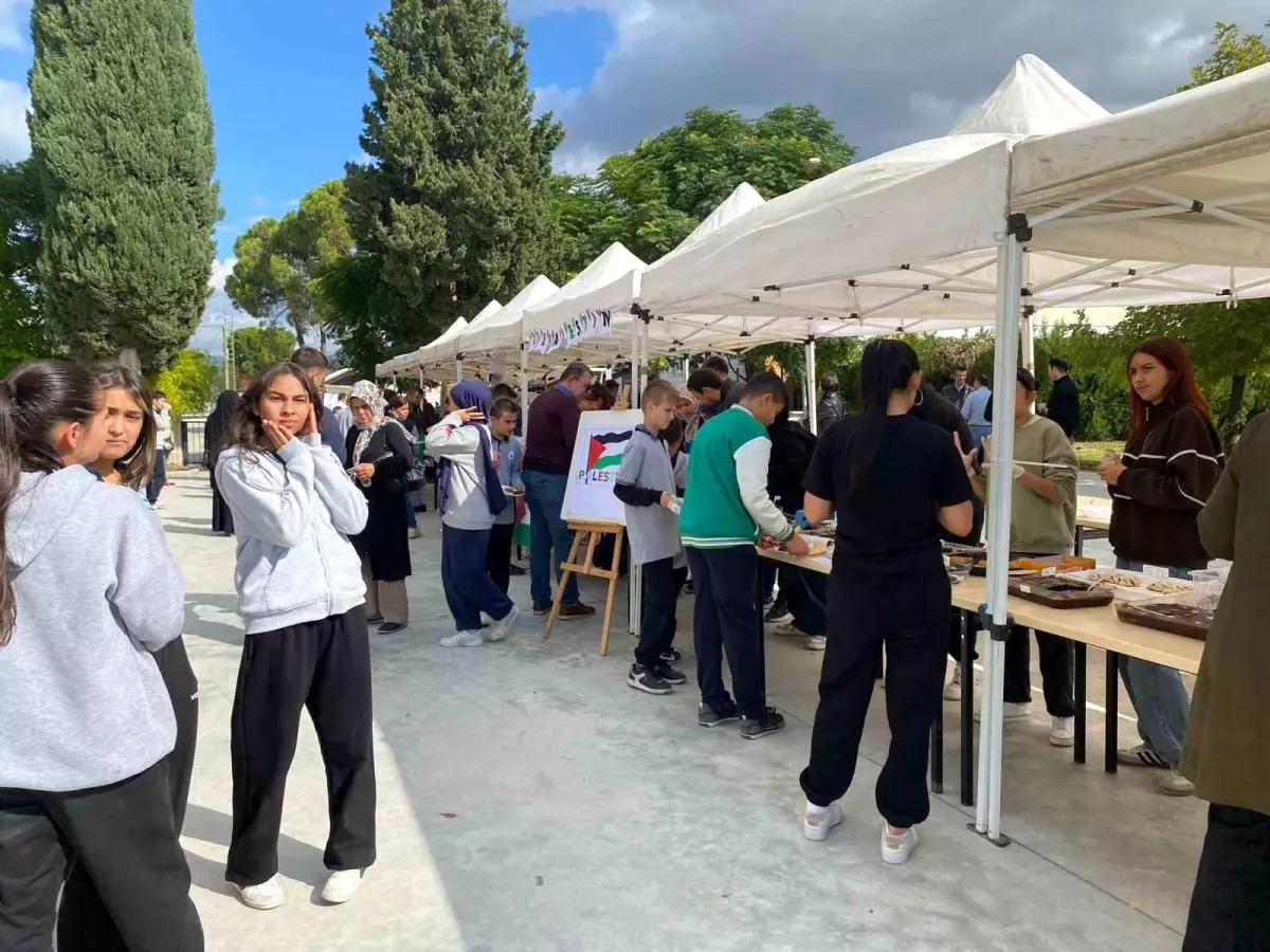 Bozkurt Anadolu İmam Hatip Lisesi'nden Gazze'ye Destek Panayırı