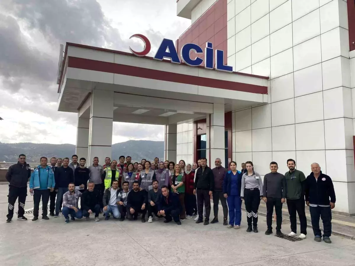 Çameli Devlet Hastanesi'nde Acil Durum Tatbikatı Gerçekleşti