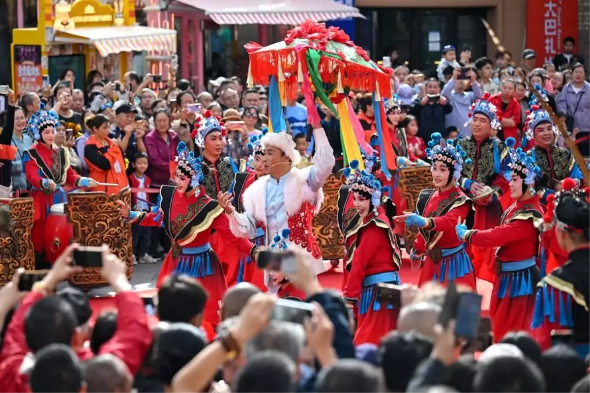 Urumqi Havalimanı'nda Yabancı Turistler İçin Yeni Hizmet Merkezi Açıldı