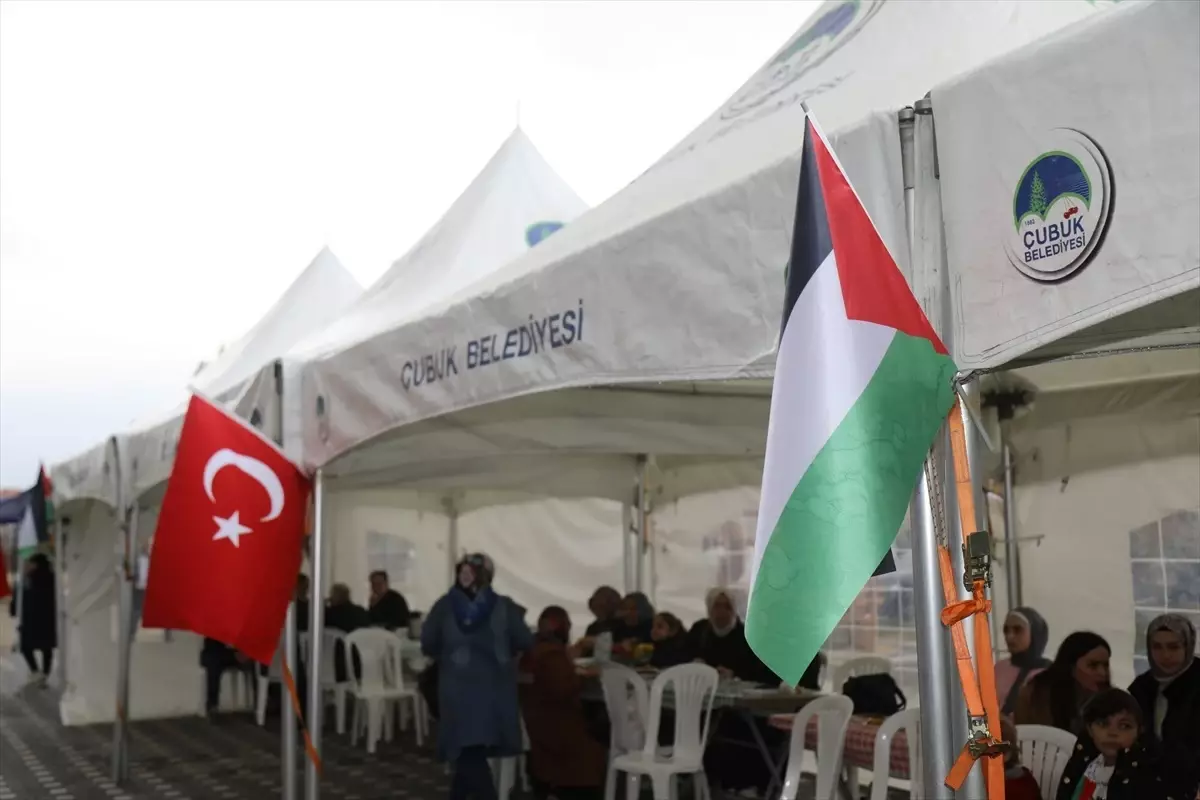 Çubuk Belediye Başkanı Filistinli Ailelerle Buluştu