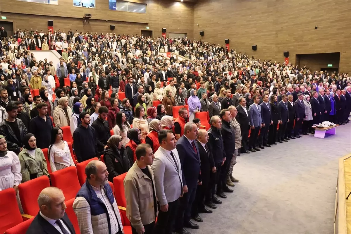 Erzincan'da 2.351 Öğrenciye Burs Desteği