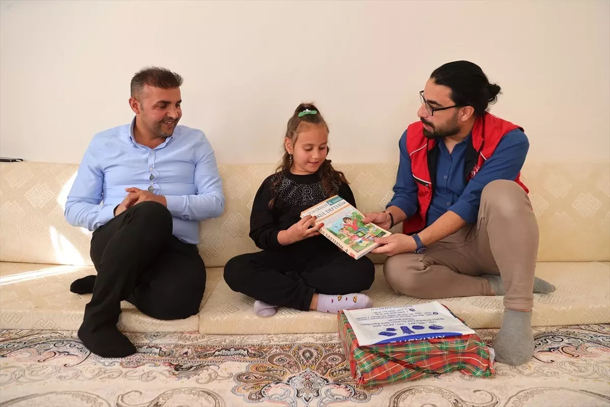 Hakkari'de Gençlerden Eğitime Destek Projesi