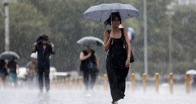 İSTANBUL HAVA DURUMU SON DAKİKA: 24 Ekim İstanbul'da yağmur saat kaçta başlayacak, ne kadar sürecek? Hafta sonu yağmur var mı? İSTANBUL HAVA DURUMU SON DAKİKA: 24 Ekim İstanbul'da yağmur saat kaçta başlayacak, ne kadar sürecek? Hafta sonu yağmur var mı?