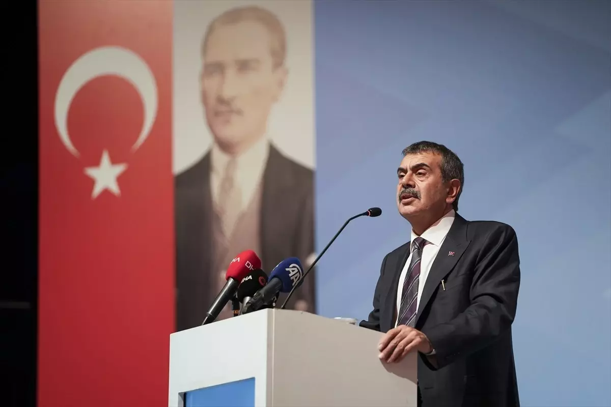 Milli Eğitim Bakanı Tekin: 1.25 milyon öğretmenle birlikte her problemi çözebiliriz