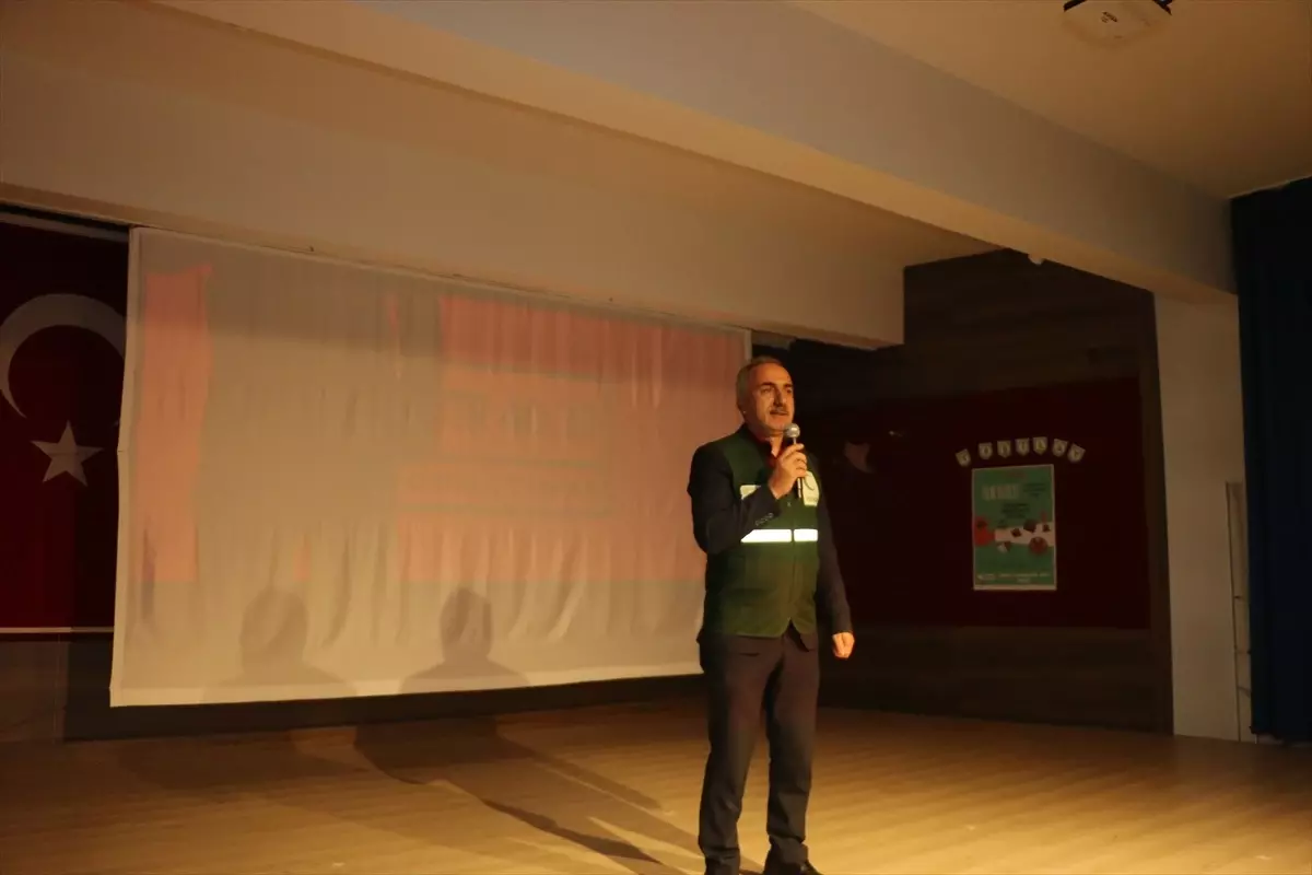 Bağımlılıkla Mücadelede Aileye Vurgu: Of'ta Etkinlik Düzenlendi