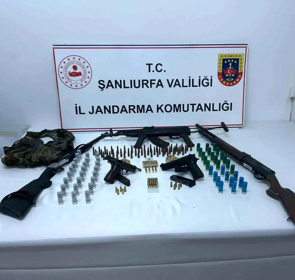 Şanlıurfa'da Silah Kaçakçılığı Operasyonu: 7 Gözaltı