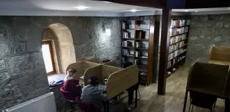 Trabzon'daki Zağnos Burcu Kütüphanesi, Öğrencilerin Tercihi Olmaya Devam Ediyor