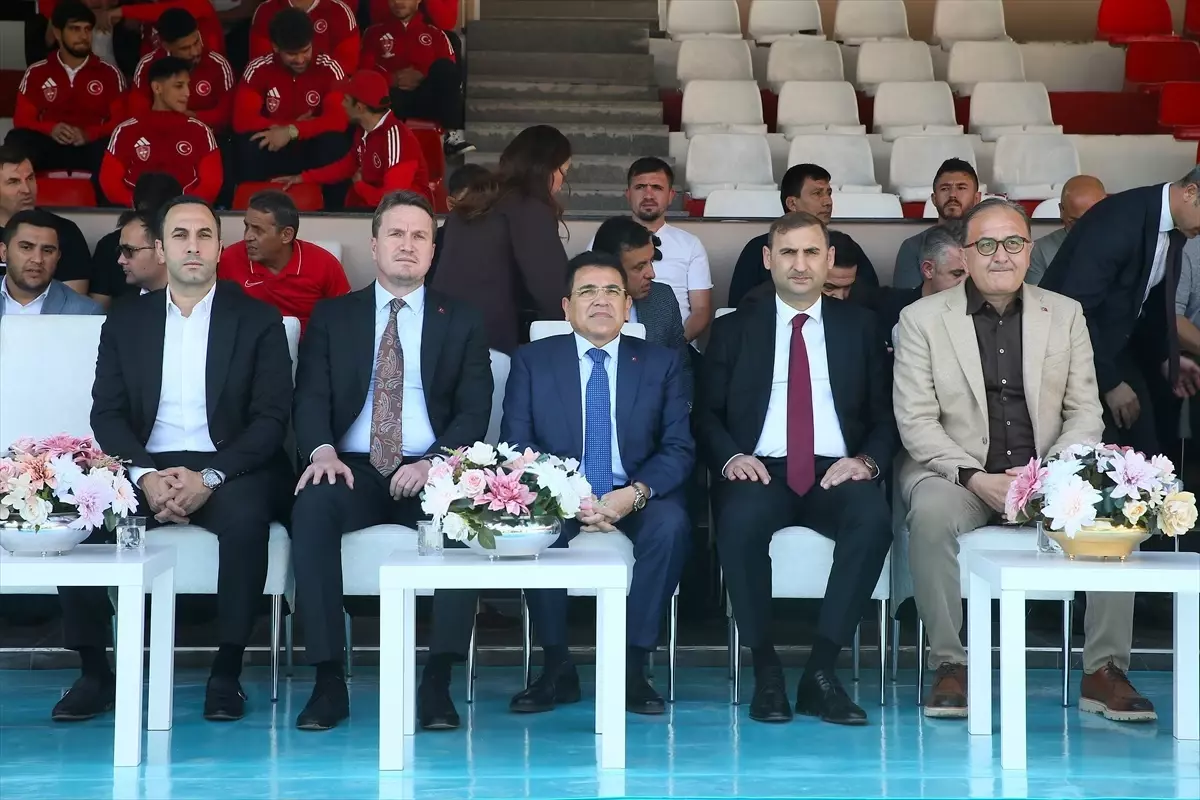 Türkiye Kısa Şalvar Güreş Şampiyonası yarın başlayacak