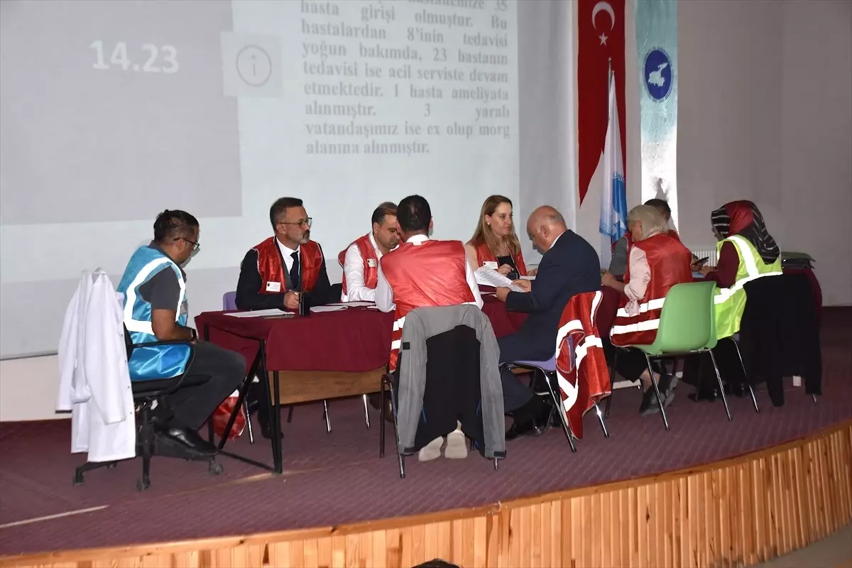 YYÜ Tıp Merkezi'nde Afet Tatbikatı Gerçekleştirildi