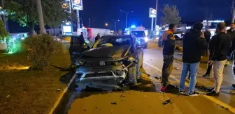 İnegöl'de 3 Araçlı Trafik Kazası: 1 Yaralı