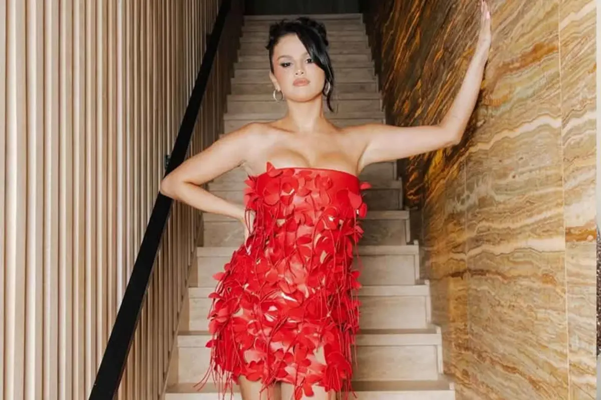 Estetiği abartan Selena Gomez'in son hali türkücü Ceylan'a benzetildi