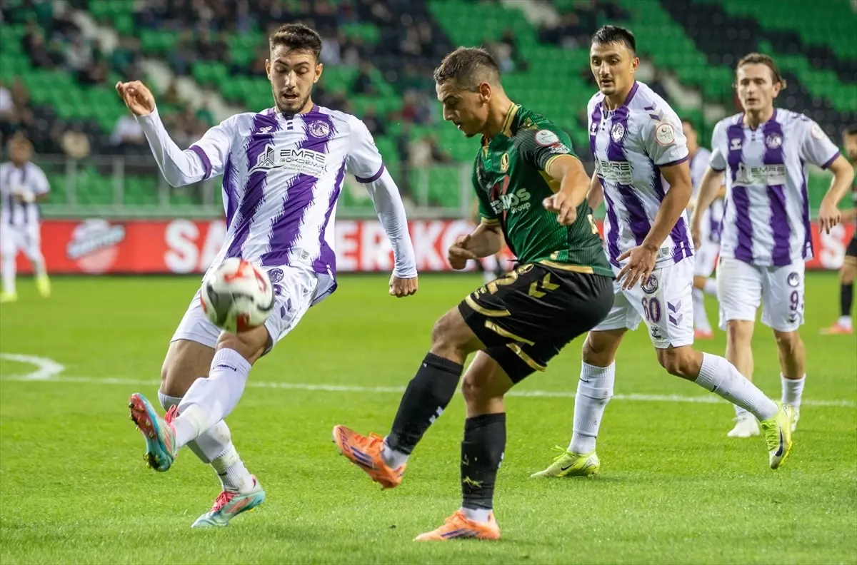 Sakaryaspor, Ankara Keçiörengücü'nü 1-0 Geçti