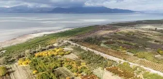 Eğirdir Gölü Sonbahar Güzellikleriyle Havadan Görüntülendi