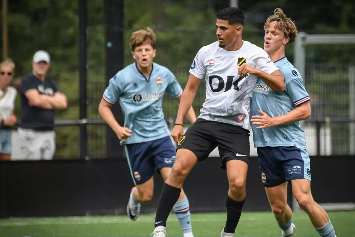 NAC Breda'nın parlayan Türk stoperi: Abdullah Emre Oğuz