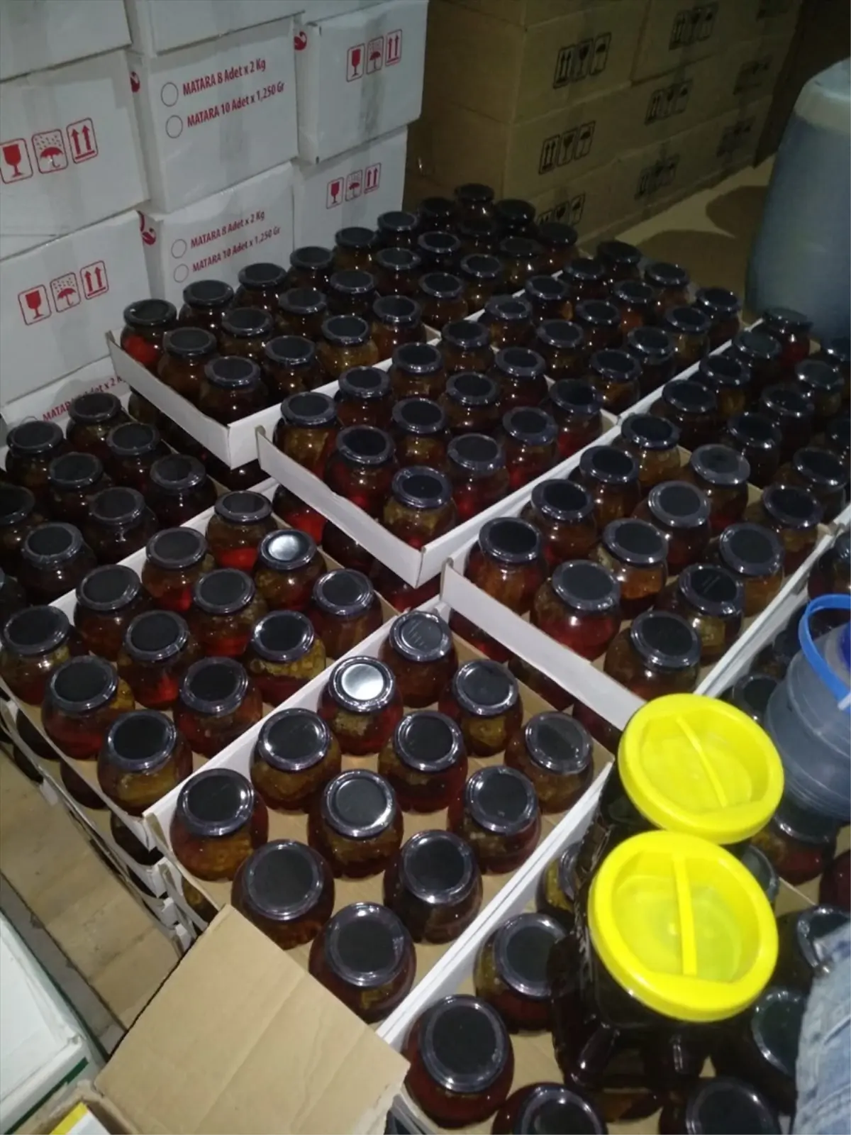 Şanlıurfa'da İzinsiz Gıda Üretimine Baskın: 20 Ton Ürün Ele Geçirildi