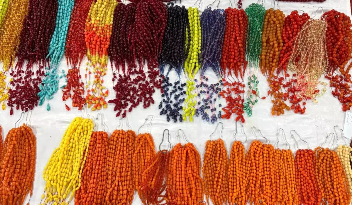 Adana'da Geleneksel Tespih Mezatı Büyüleyici Bir Etkinlik