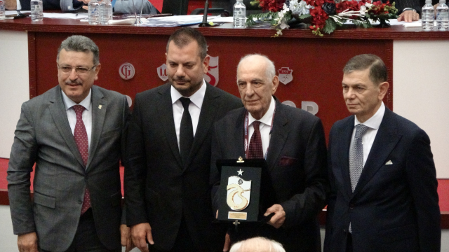 Trabzonspor'un toplam borcu açıklandı 3 trabzonspor un toplam borcu aciklandi 19185419 7486 m