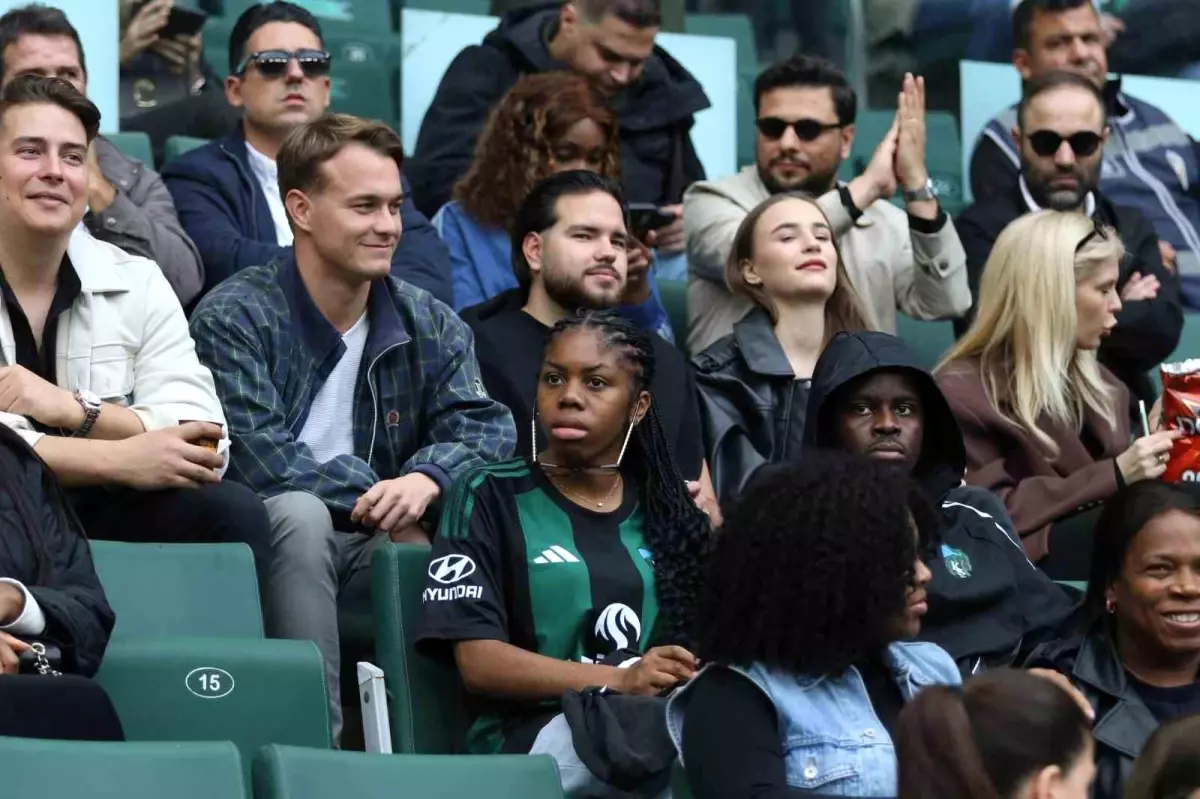 Trendyol Süper Lig: Kocaelispor: 0 Corendon Alanyaspor: 0 (Maç devam ediyor)