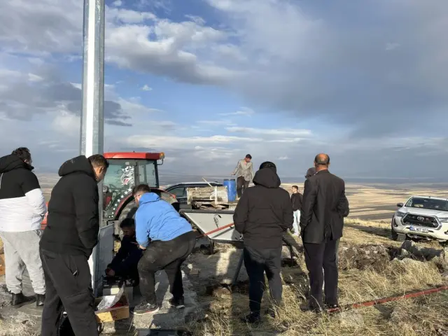 20-year dream came true! Villagers raised the Turkish flag at the Armenian border