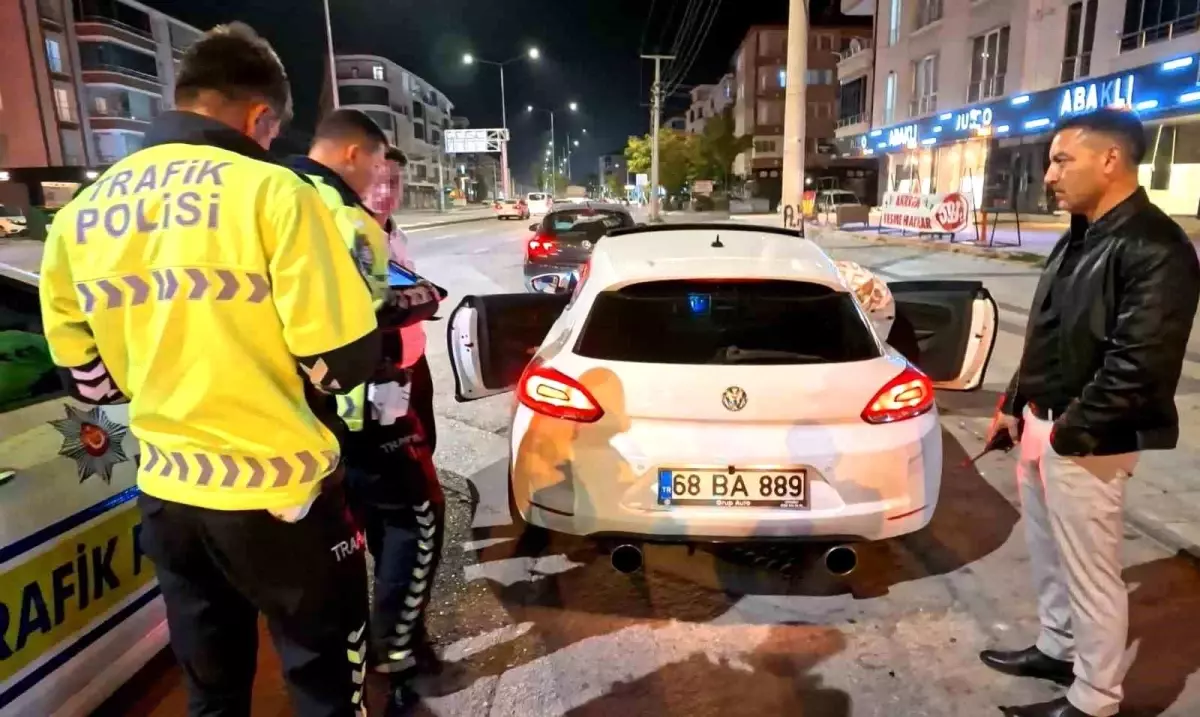 Aksaray'da Abart Egzozlu Araca 11 Bin TL Ceza