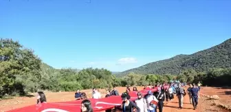 Cumhuriyet Bayramı'nda Saygı Yürüyüşü