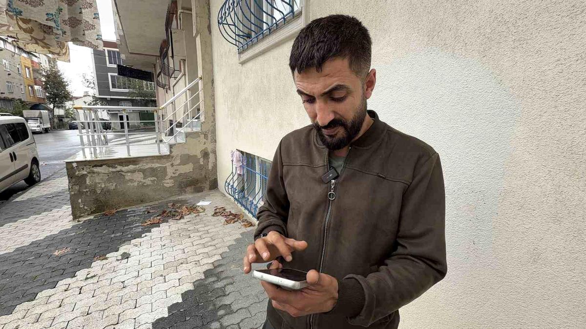 Arnavutköy'de Hırsızlar Yedek Anahtarla Araç Çaldı