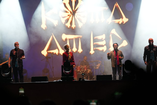 Co-mayors danced the halay at the Koma Amed concert